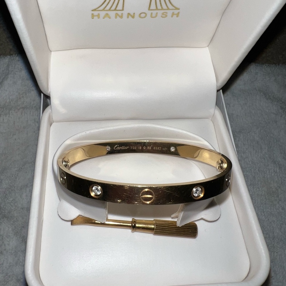 Cartier love bracelet 4 diamond